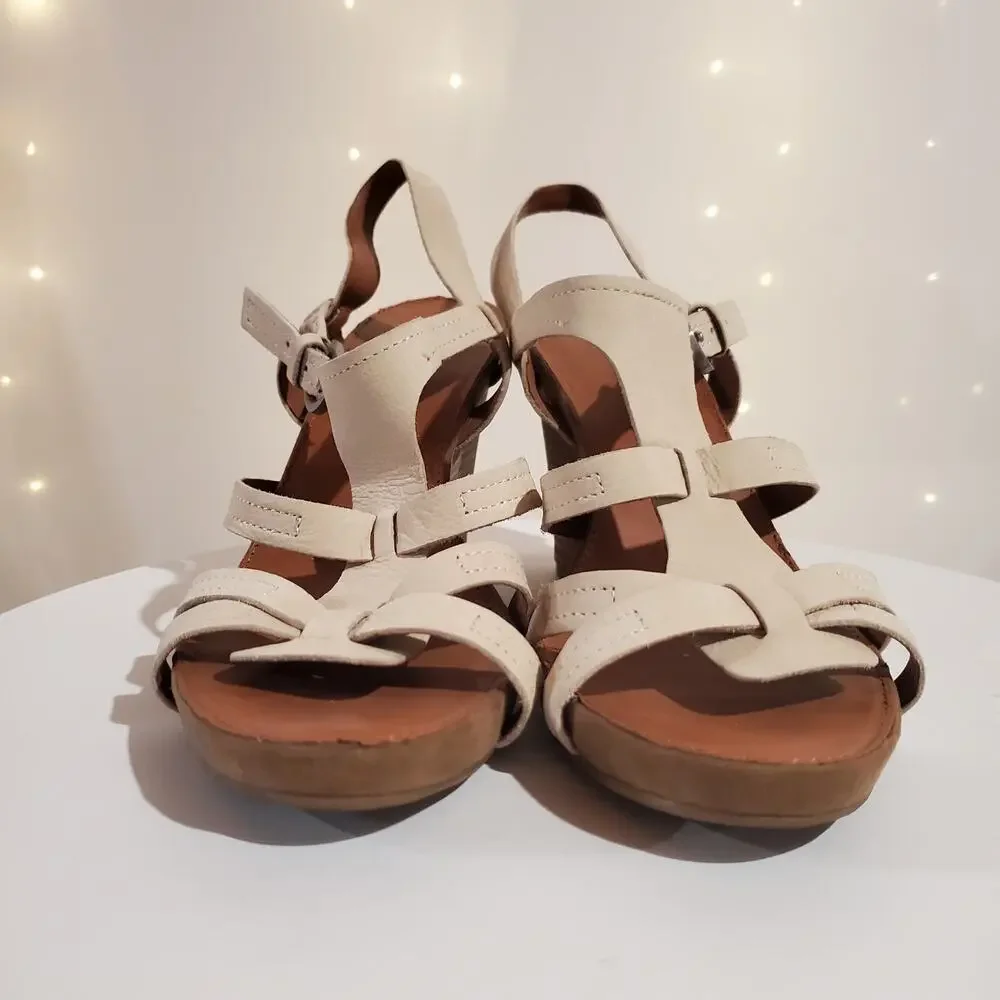 Franco Sarto Honduras Stacked Wedge Open Toe Leather Sandals Womens Size 9 Cream
